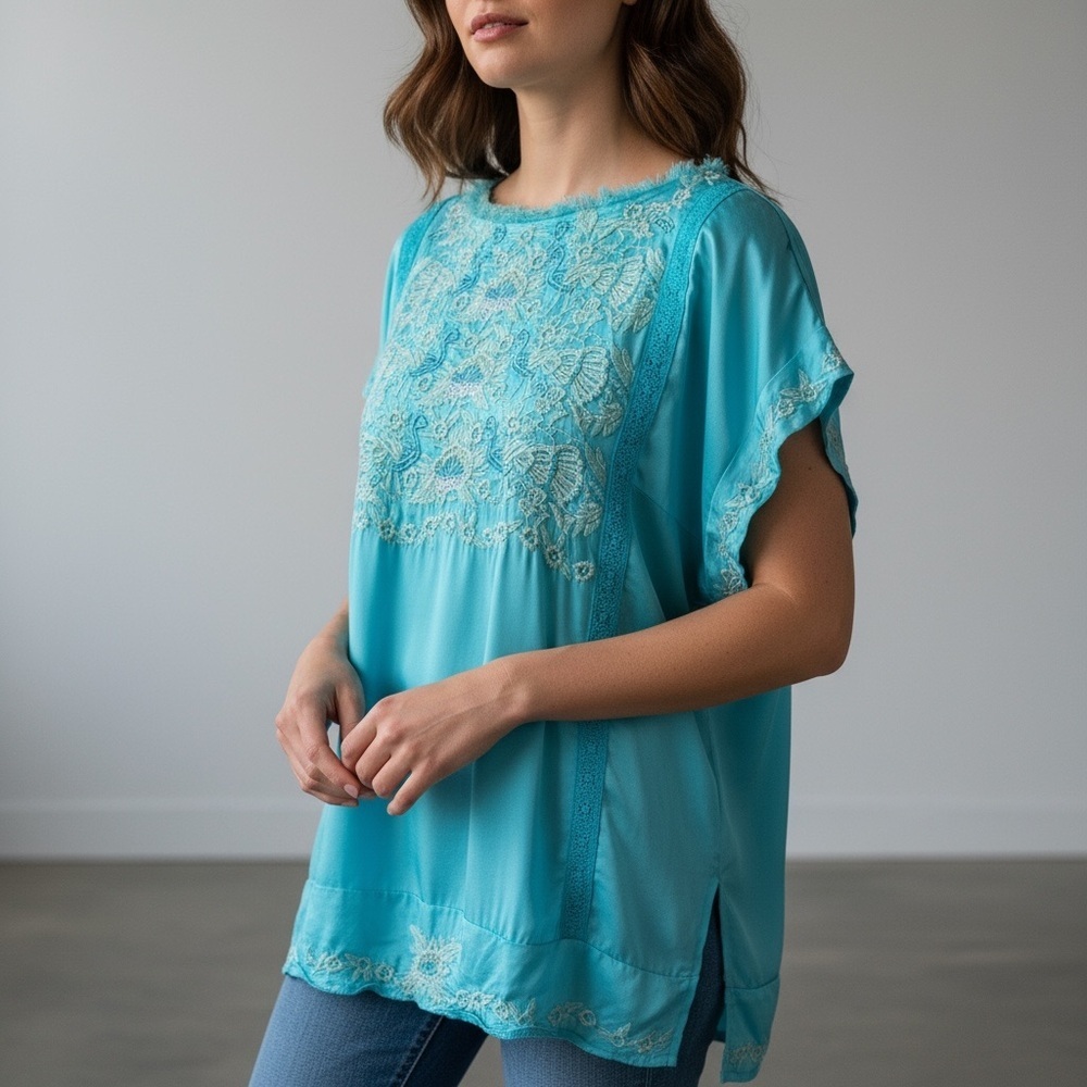 🌻Johnny Was Biya Blue Bohemian Satin Embroidered Tunic Length Blouse Size Small